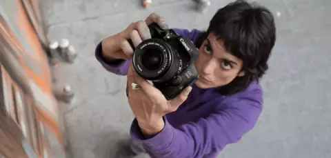 دوربین عکاسی با لنز 135-18 میلی متری Canon مدل EOS 750D