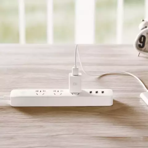 چند راهی برق هوشمند XIAOMI مدل QMCXB01ZN