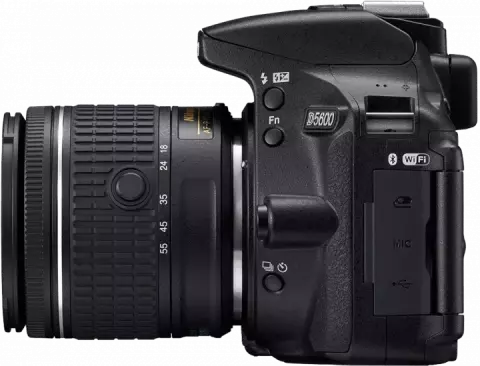 دوربین عکاسی Nikon مدل D5600 با لنز 18-55 میلی متر