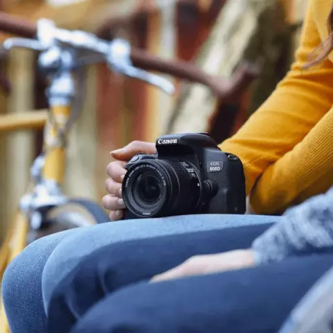 دوربین عکاسی با لنز 55-18 میلی متری Canon مدل EOS 800D