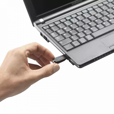 فلش مموری 8گیگابایت Sandisk مدل CRUZER BLADE