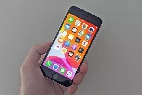 گوشی موبایل 128 گیگابایت Apple مدل  iPhone SE 2020