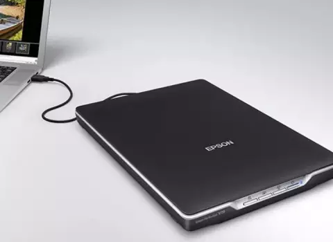 اسکنر  EPSON مدل Perfection V19