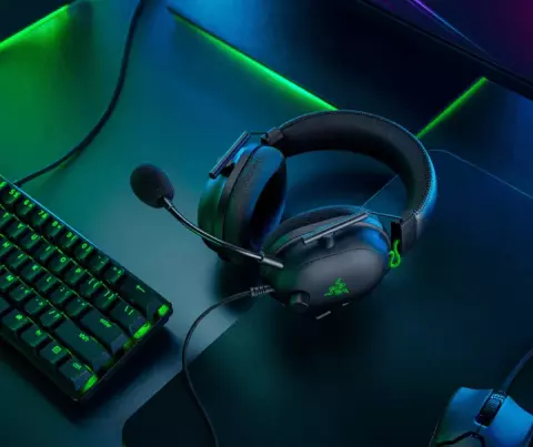هدست سیمی گیمینگ Razer مدل BlackShark V2 به همراه کارت صدا
