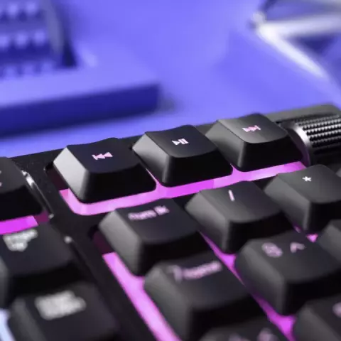 کیبورد سیمی گیمینگ Razer مدل Ornata V2