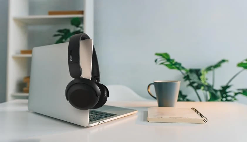 هدست بی سیم Philips مدل TAH2209‌