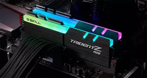 رم دسکتاپ (8GB*2) 16گیگابایت G.Skill مدل Trident Z RGB F4-3600C18D-16GTZR