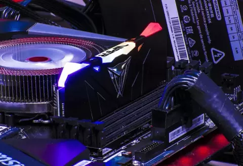 رم دسکتاپ 32 گیگابایت Patriot مدل Viper RGB DDR4 3600MHz