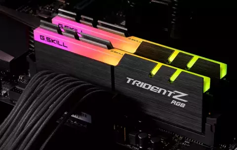 رم کامپیوتر 32 گیگابایت DDR4 دو کاناله 3600 مگاهرتز G.Skill مدل TRIDENT Z RGB F4-3600C18D-32GTZR