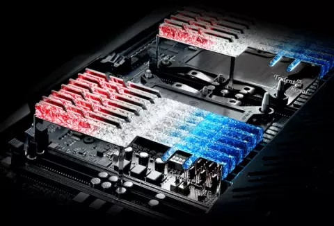 رم کامپیوتر 32 گیگابایت G.Skill مدل TRIDENT Z ROYAL F4-3200C16D-32GTRG