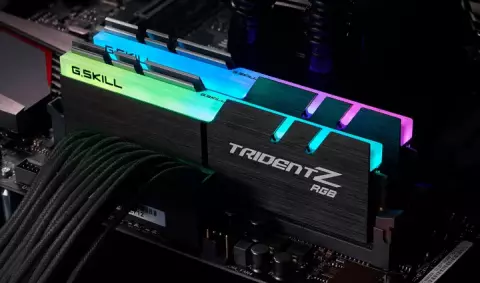 رم کامپیوتر 32گیگابایت مارک G.Skill مدل TRIDENT Z RGB F4-3200C16D-32GTZR