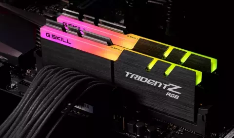 رم کامپیوتر 32گیگابایت مارک G.Skill مدل TRIDENT Z RGB F4-3200C16D-32GTZR
