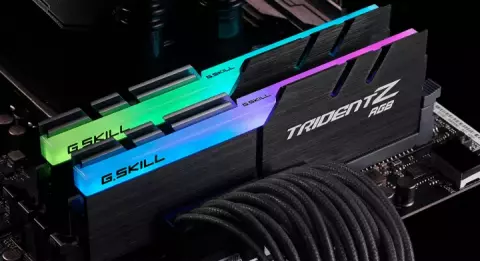 رم کامپیوتر 32گیگابایت مارک G.Skill مدل TRIDENT Z RGB F4-3200C16D-32GTZR