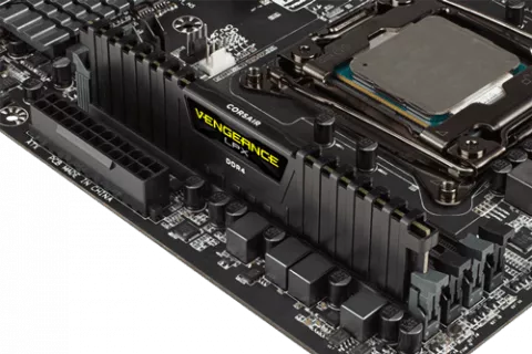 رم کامپیوتر 8گیگابایت مارک Corsair مدل Vengeance LPX CMK8GX4M1A2400C14
