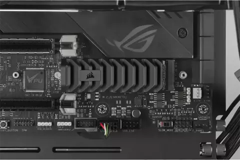 حافظه SSD اینترنال 1 ترابایت Corsair مدل MP600 PRO XT NVMe M.2