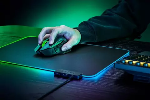 موس بی سیم گیمینگ Razer مدل Basilisk V3 X HyperSpeed