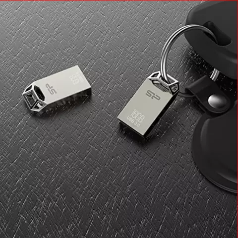 فلش مموری 16گیگابایت Silicon Power مدل JEWEL J50