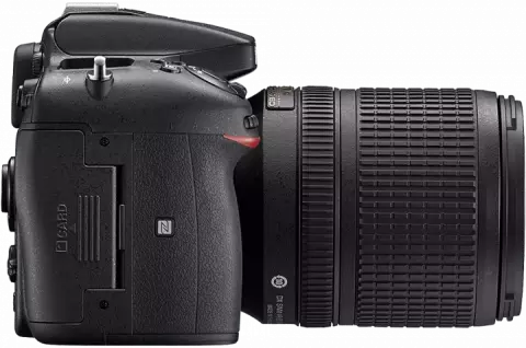 دوربین عکاسی Nikon مدل D7200 با لنز 18-140 میلی متر