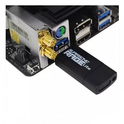 فلش مموری 32 گیگابایت Patriot مدل Supersonic Rage Lite