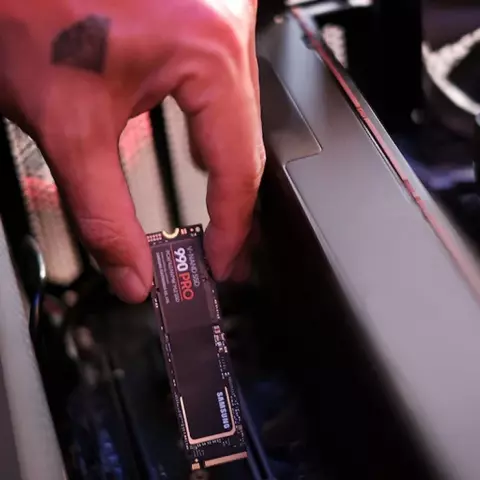 حافظه SSD اینترنال 4 ترابایت Samsung مدل 990 PRO NVME M.2