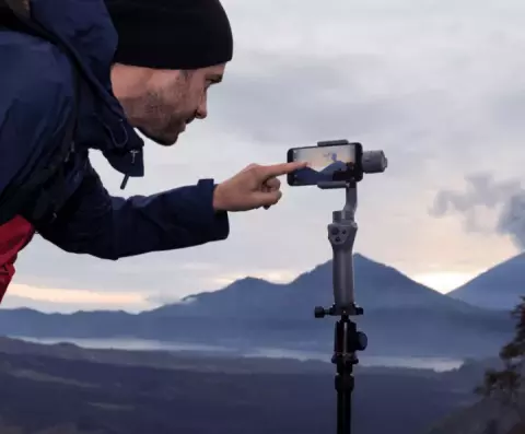 پایه لرزش گیر موبایل DJI مدل OSMO MOBILE 2