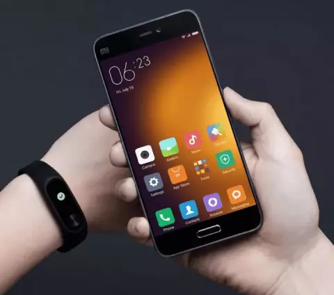 مچ بند هوشمند  Xiaomi مدل  MI BAND 2