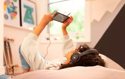 هدست سیمی گیمینگ Corsair مدل HS35 Stereo