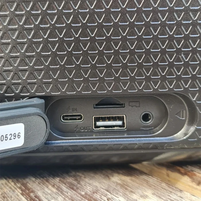 اسپیکر قابل حمل Mifa مدل WildBox