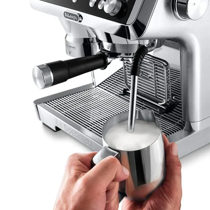 اسپرسوساز نیمه اتوماتیک Delonghi مدل EC9355