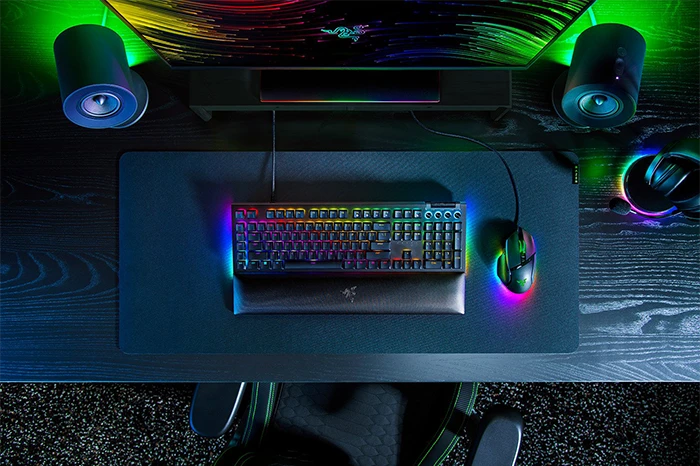 کیبورد سیمی مکانیکال گیمینگ Razer مدل BlackWidow V4 سوییچ سبز