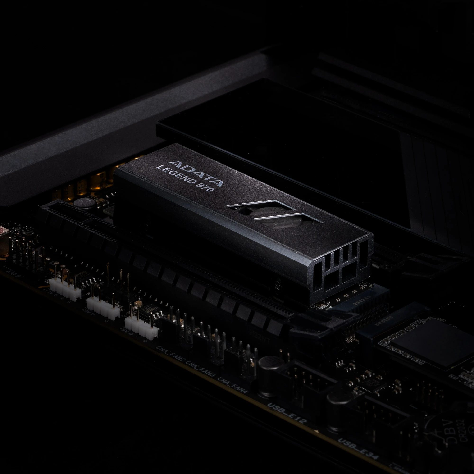 حافظه SSD اینترنال 2 ترابایت ADATA مدل LEGEND 970 NVME M.2‌ Heatsink‌