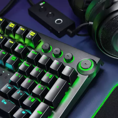 کیبورد سیمی گیمینگ Razer مدل BlackWidow Elite با سوییچ سبز
