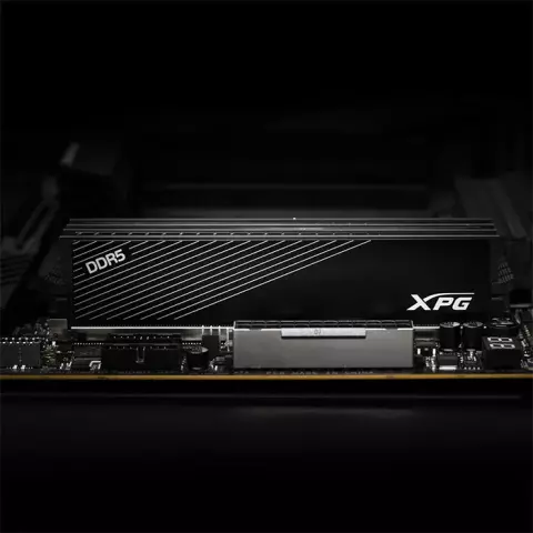 رم دسکتاپ (16GB*1) 16 گیگابایت Adata مدل XPG Hunter DDR5 5200MHz