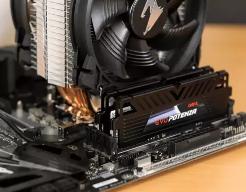 رم کامپیوتر 16 گیگابایت DDR4 تک کاناله 3200 مگاهرتز Geil مدل EVO Potenza