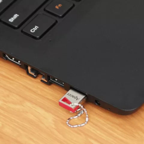 فلش مموری 32گیگابایت Apacer مدل AH112